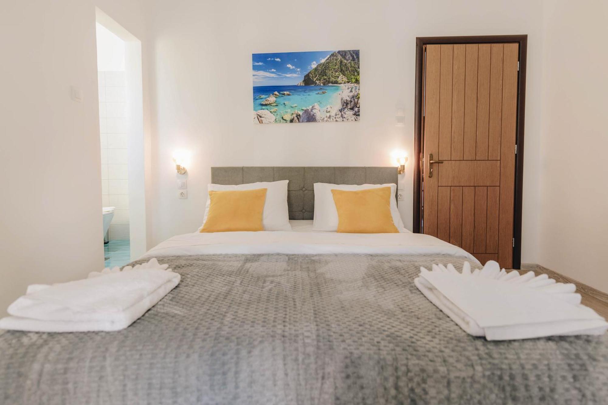 Sunrise Guesthouse Agria Dış mekan fotoğraf